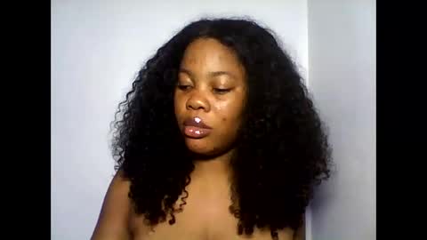 hotty_lora889 online show from October 19, 10:27 am