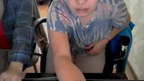 Mary online show from February 27, 8:58 am