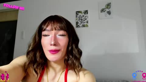 Snapshot of hottycrishinaxx chatting on March 9, 10:08 am crishinahotty online show from March 9, 10:08 am