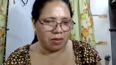 Snapshot of hottycrissy4u chatting on July 20, 7:22 am hottycrissy4u online show from July 20, 7:22 am