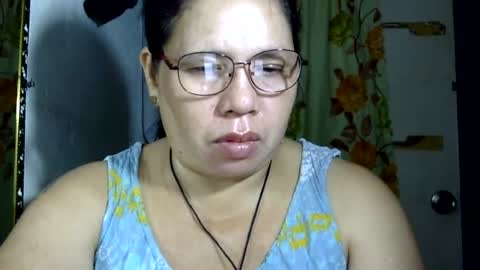 Snapshot of hottycrissy4u chatting on July 23, 3:54 pm hottycrissy4u online show from July 23, 3:54 pm