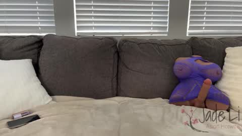 Jade Li online show from November 18, 9:19 pm