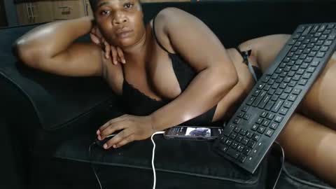 hotypussy95 online show from March 9, 8:21 pm