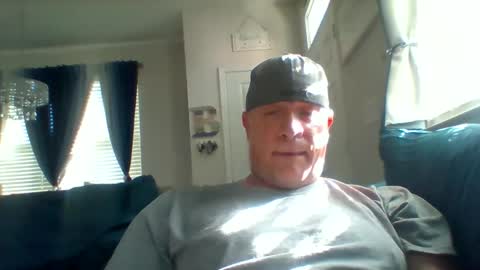 Snapshot of hotyummycock69 chatting on November 13, 7:35 pm hotyummycock69 online show from November 13, 7:35 pm