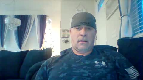 Snapshot of hotyummycock69 chatting on December 1, 10:04 pm hotyummycock69 online show from December 1, 10:04 pm