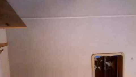 houndmefromhell online show from October 2, 6:31 am