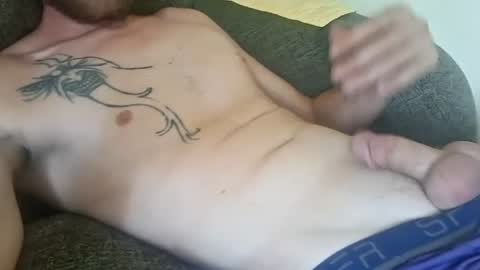 Snapshot of house_man9 chatting on August 3, 4:44 pm house_man9 online show from August 3, 4:44 pm