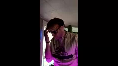 SeanPatrick online show from May 12, 9:45 pm