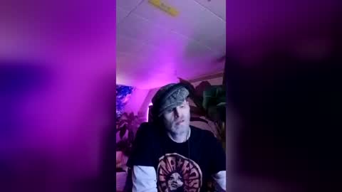 SeanPatrick online show from June 25, 9:58 am