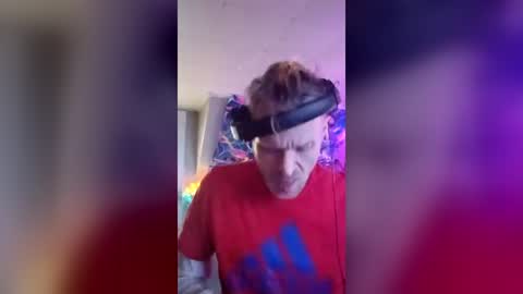 SeanPatrick online show from July 13, 11:02 am