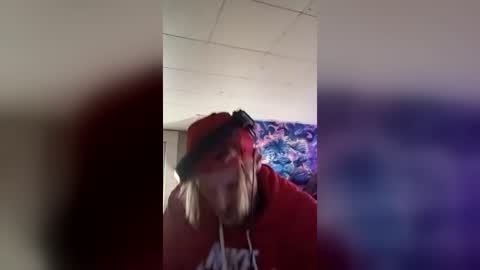 SeanPatrick online show from July 22, 6:32 pm