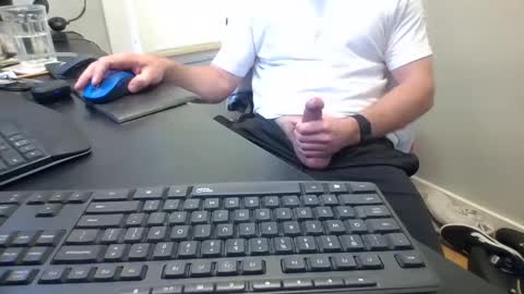 Snapshot of hoverday chatting on September 13, 1:22 pm hoverday online show from September 13, 1:22 pm