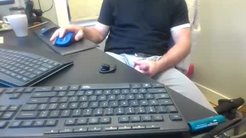 Snapshot of hoverday chatting on September 24, 9:29 pm hoverday online show from September 24, 9:29 pm