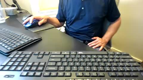Snapshot of hoverday chatting on July 6, 9:39 pm hoverday online show from July 6, 9:39 pm