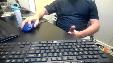 Snapshot of hoverday chatting on July 19, 1:20 am hoverday online show from July 19, 1:20 am