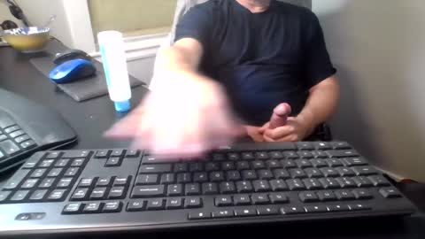 Snapshot of hoverday chatting on July 23, 1:58 am hoverday online show from July 23, 1:58 am