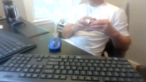 Snapshot of hoverday chatting on July 23, 2:26 pm hoverday online show from July 23, 2:26 pm