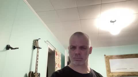 Snapshot of howlingatnothing chatting on February 23, 2:53 am howlingatnothing online show from February 23, 2:53 am