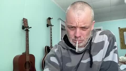 Snapshot of howlingatnothing chatting on February 28, 4:52 pm howlingatnothing online show from February 28, 4:52 pm