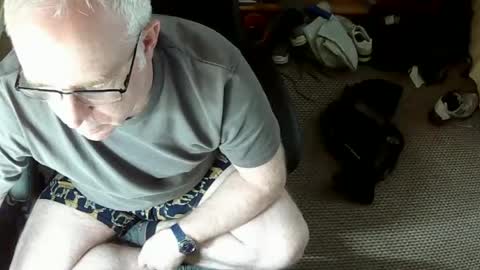 Snapshot of hrnysteve chatting on June 17, 1:01 pm hrnysteve online show from June 17, 1:01 pm