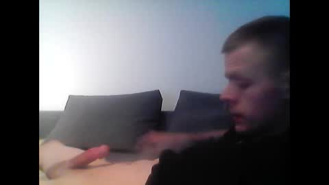 Snapshot of hubikush22 chatting on November 21, 4:16 pm hubikush22 online show from November 21, 4:16 pm