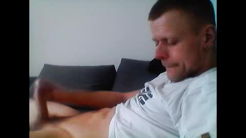 Snapshot of hubikush22 chatting on February 3, 3:17 pm hubikush22 online show from February 3, 3:17 pm