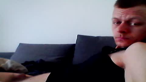 Snapshot of hubikush22 chatting on March 22, 7:34 am hubikush22 online show from March 22, 7:34 am