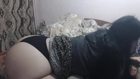 Snapshot of hugeassdevil chatting on November 14, 12:04 pm hugeassdevil online show from November 14, 12:04 pm