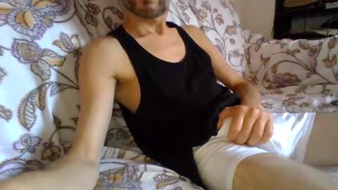 hugebobforever1983 online show from September 21, 9:44 am