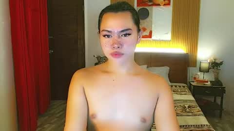 nathalie online show from November 9, 3:43 pm