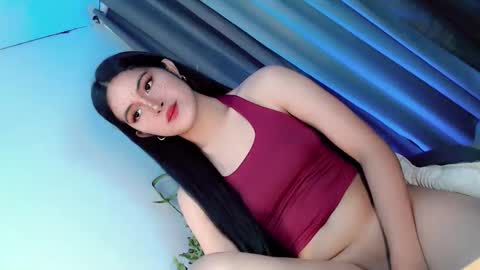 Snapshot of hugecockyanny chatting on March 13, 11:44 pm Yhanie online show from March 13, 11:44 pm