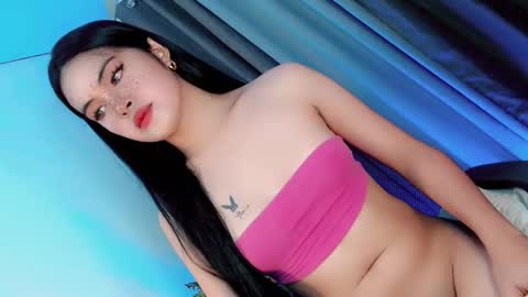 Snapshot of hugecockyanny chatting on March 20, 10:03 pm Yhanie online show from March 20, 10:03 pm