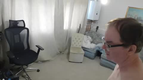 hugedick1965 online show from November 19, 10:48 am