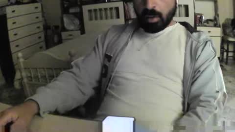Snapshot of hugeveiny chatting on April 29, 12:42 pm hugeveiny online show from April 29, 12:42 pm