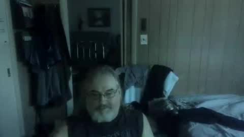 lonely huggy bear online show from July 1, 12:51 pm