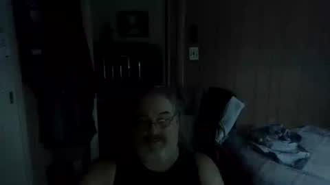 lonely huggy bear online show from July 17, 11:50 am