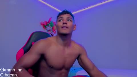 Snapshot of hugo_cano chatting on May 26, 2:07 am Hugo Cano online show from May 26, 2:07 am