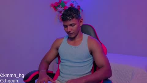 Snapshot of hugo_cano chatting on May 26, 4:58 pm Hugo Cano online show from May 26, 4:58 pm