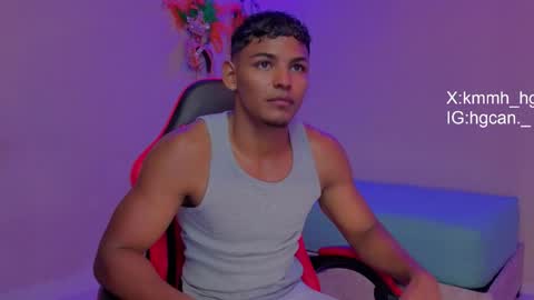 Snapshot of hugo_cano chatting on June 8, 11:38 pm Hugo Cano online show from June 8, 11:38 pm