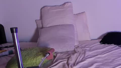 Snapshot of hugo_cooper chatting on October 31, 5:41 am HUGO online show from October 31, 5:41 am