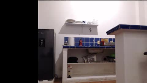 Snapshot of hugoanzola chatting on February 13, 5:58 am Colombian Milkman online show from February 13, 5:58 am