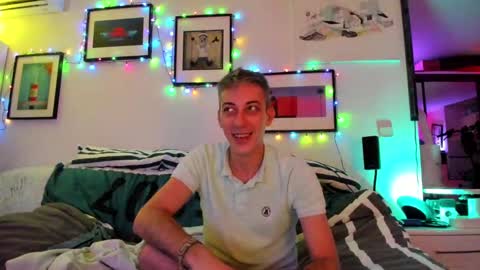 Hugo online show from December 25, 9:22 pm