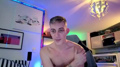 Hugo online show from January 4, 12:16 am