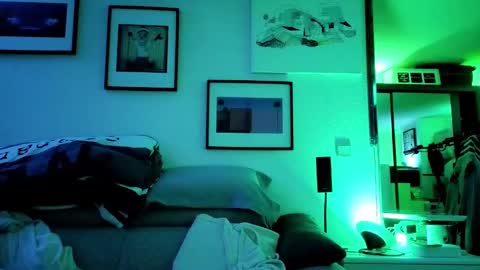 Hugo online show from February 10, 8:31 pm