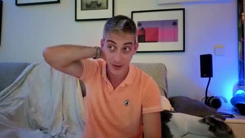 Hugo online show from October 8, 7:44 pm