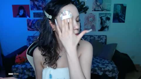 Snapshot of hugomin chatting on January 16, 1:42 am HugoMin online show from January 16, 1:42 am