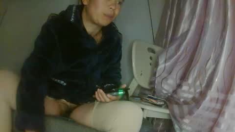 hujiajia520321431 online show from October 23, 12:04 pm