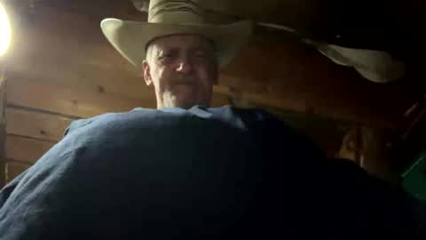 Snapshot of hung34u chatting on June 25, 6:07 am hung34u online show from June 25, 6:07 am