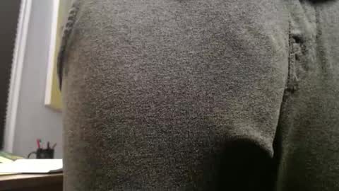 Snapshot of hung_hot_fit10 chatting on November 22, 9:47 pm Big uncut cock dripping online show from November 22, 9:47 pm