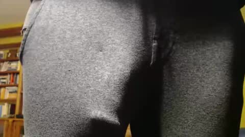 Big uncut cock dripping online show from January 13, 12:38 am